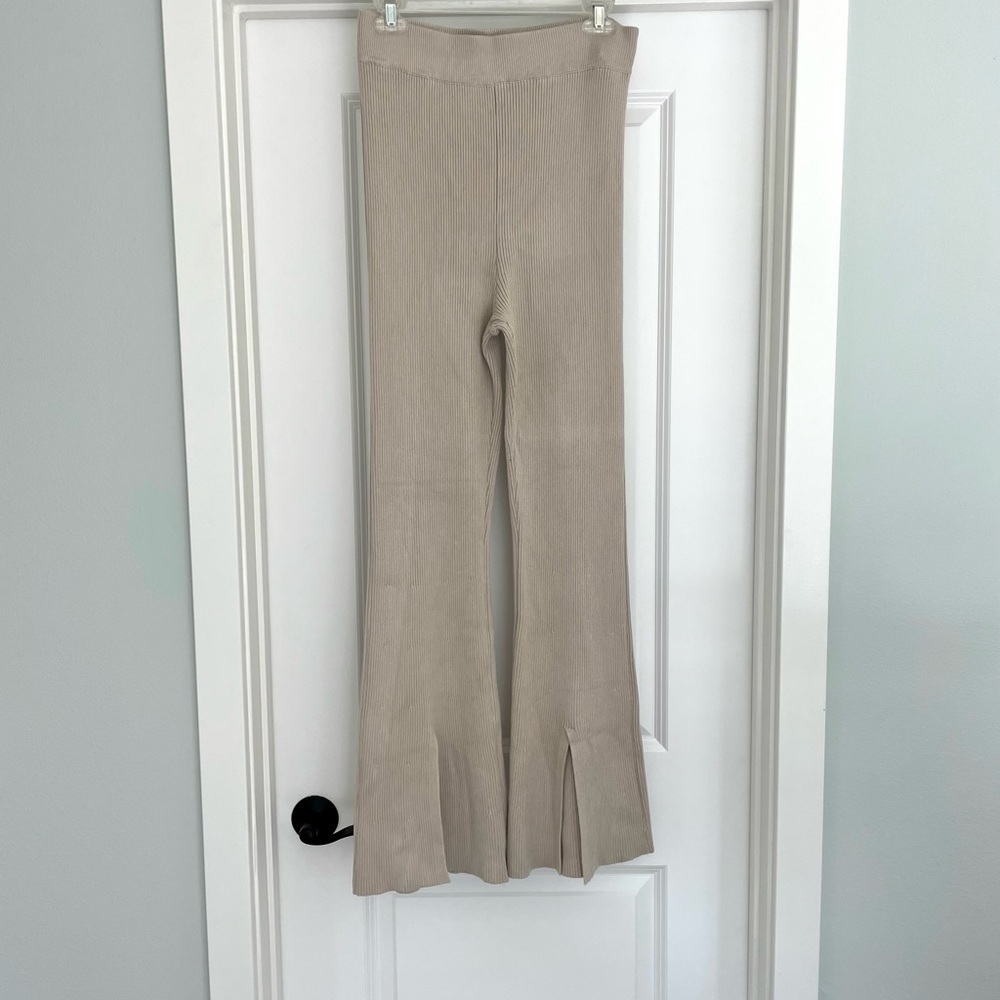 Abercrombie & Fitch Rib Knit High Waisted Sweater  Pants Size M